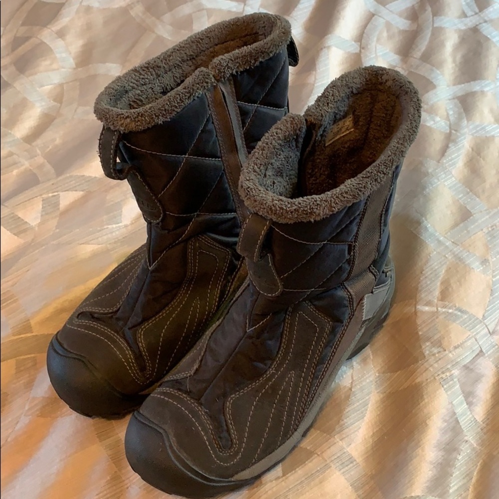 Keen winter snow boots